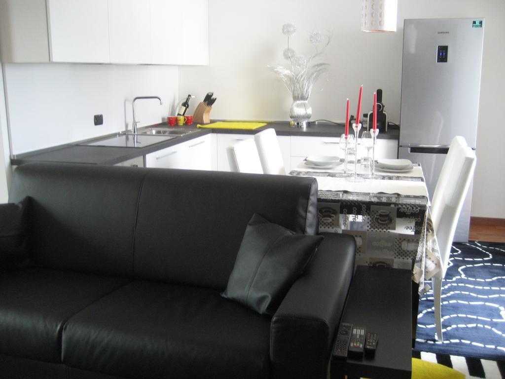 New Luxury Attic Santa Giulia Expo Apartment Milan Room photo